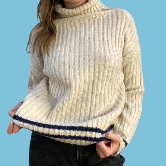 SOLD - Picture 3 of 4